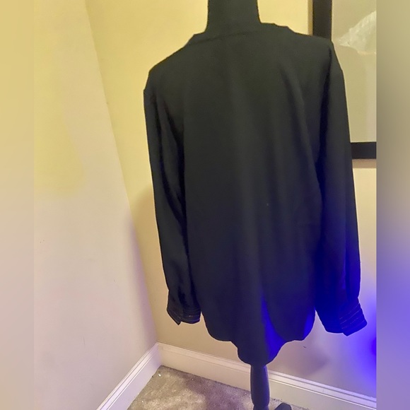 Chico’s Black Beautiful Blouse - Picture 5 of 8
